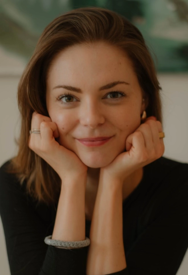 Lena Judth Inhaberin Yoga Studio einatmen ausatmen in Velden